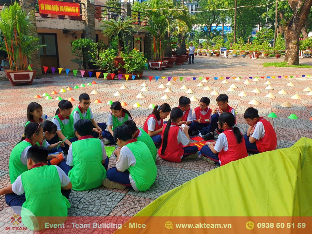 Teambuilding trường THCS Hoàng Hoa Thám Tân Bình