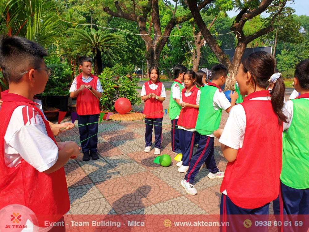 Teambuilding trường THCS Hoàng Hoa Thám Tân Bình