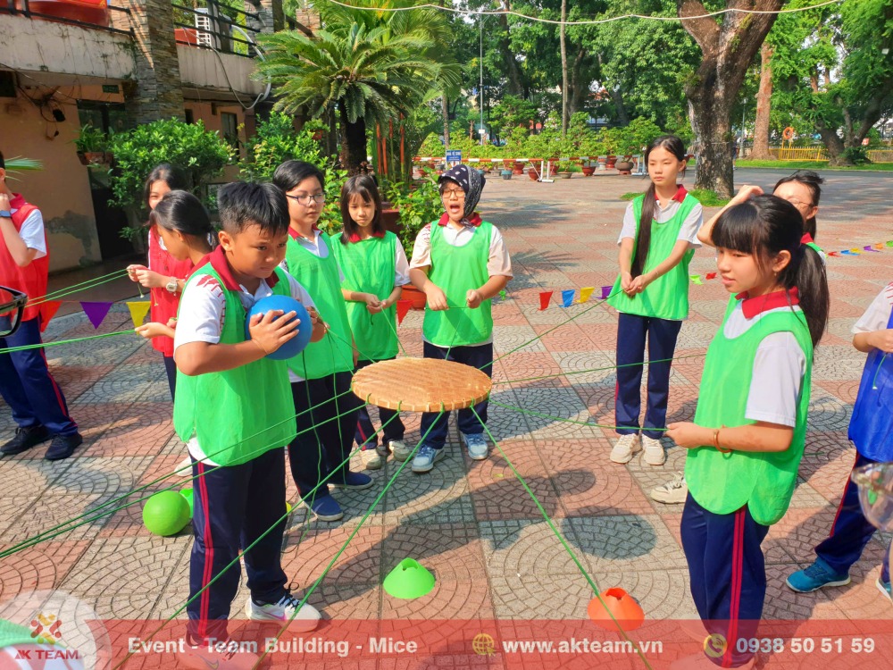 Teambuilding trường THCS Hoàng Hoa Thám Tân Bình