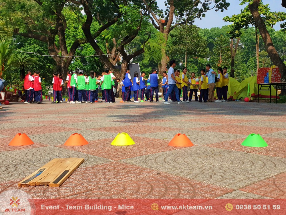 Teambuilding trường THCS Hoàng Hoa Thám Tân Bình