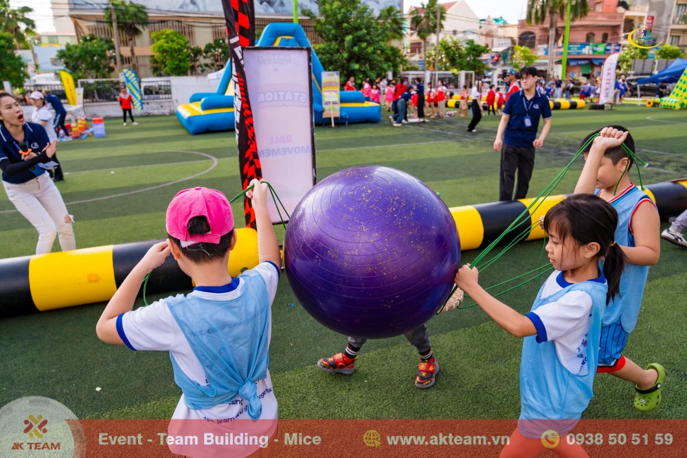 Teambuilding Ms Châu English Center Vũng Tàu